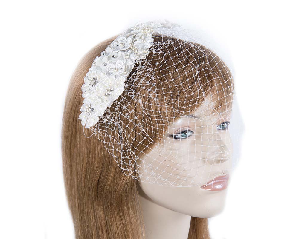 Flower bridal headpiece with veil-0