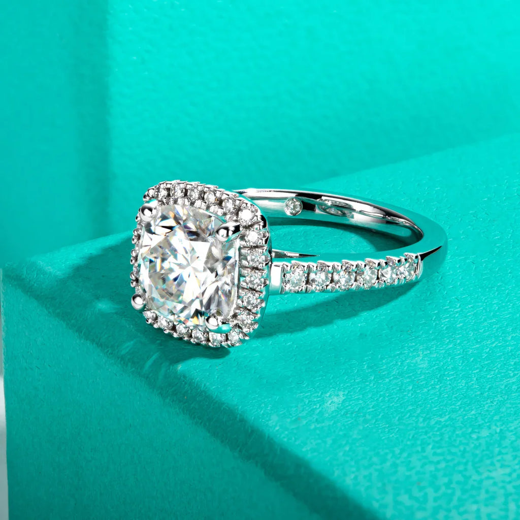 3 CT Round Cut Moissanite Halo Engagement Ring-2