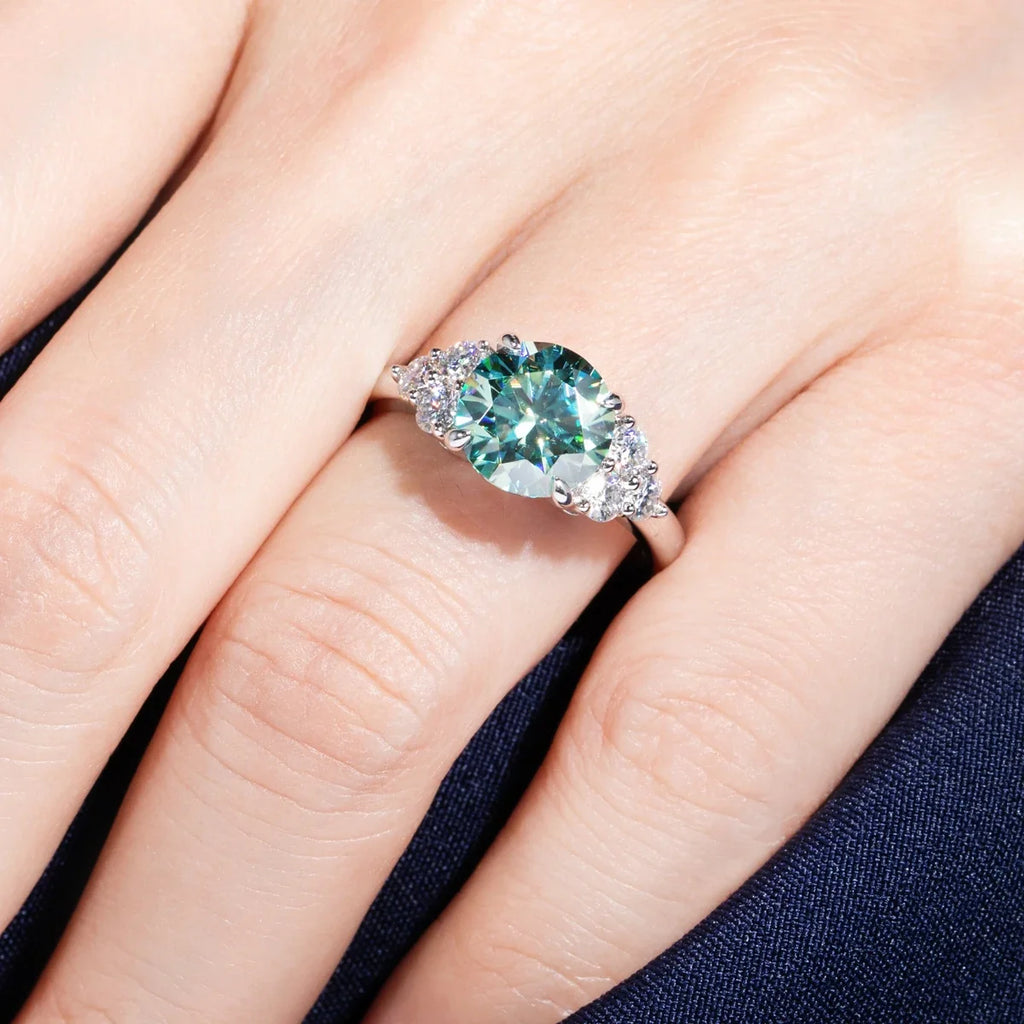 3 CT Round Cut Green Stone Moissanite Engagement Ring-4