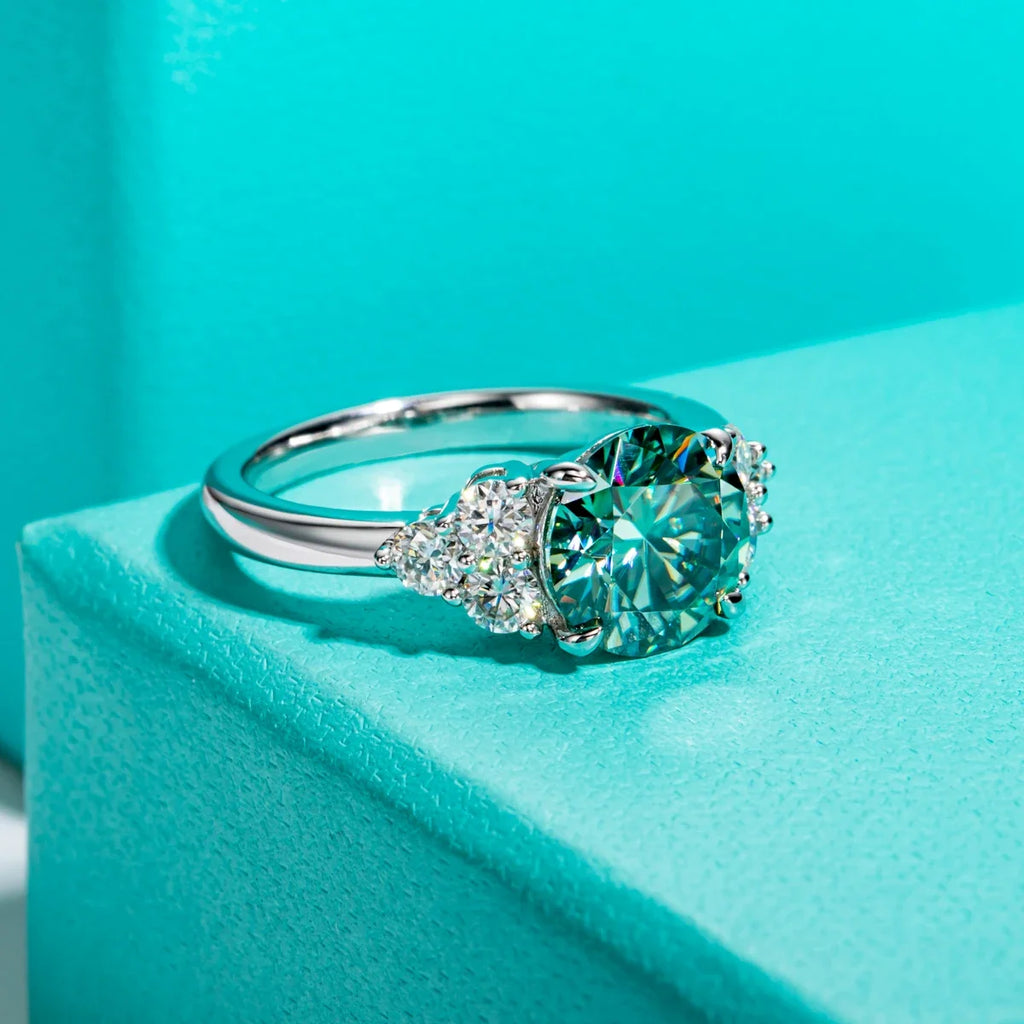 3 CT Round Cut Green Stone Moissanite Engagement Ring-1