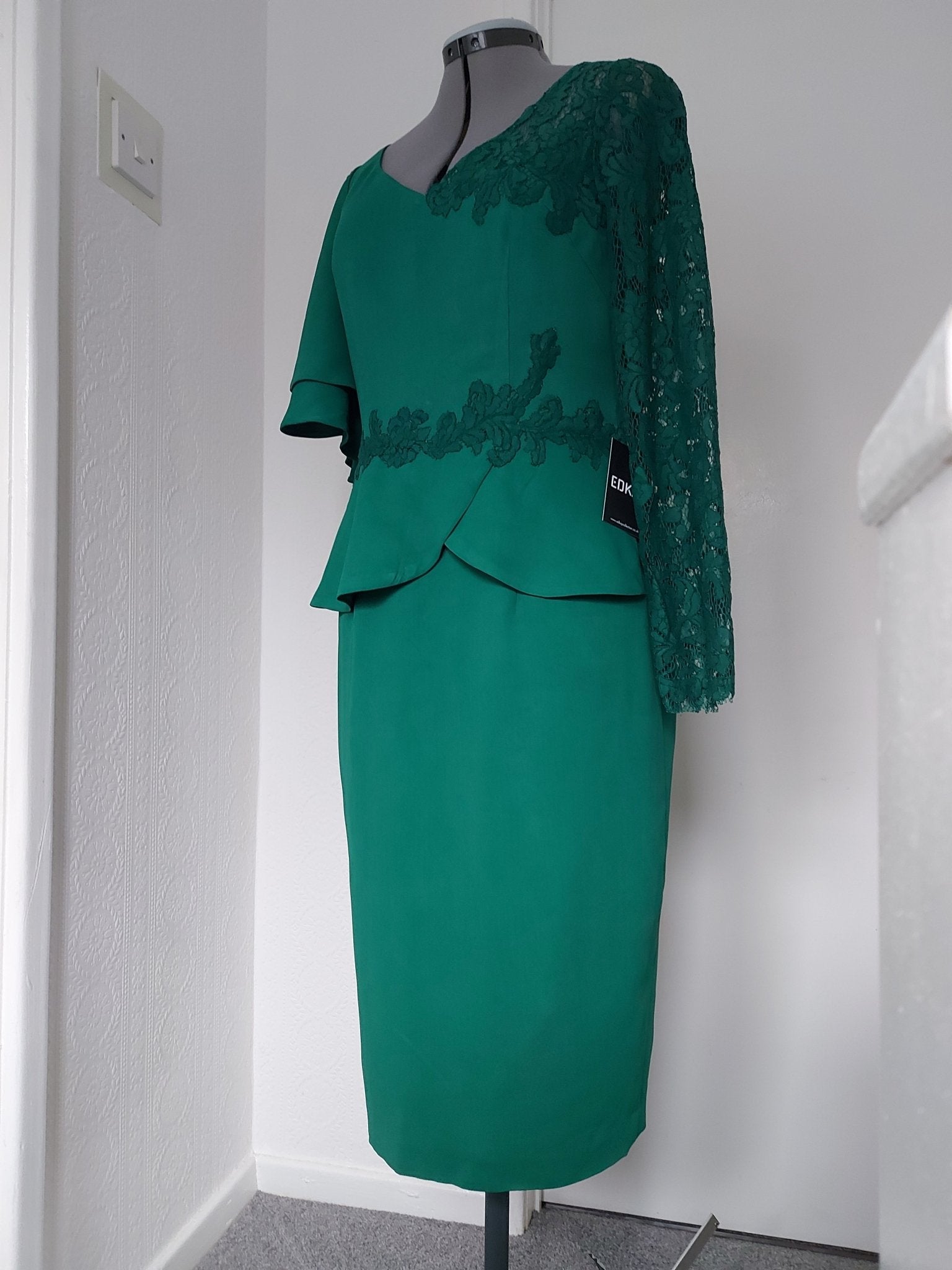 Green Unique Sleeves V-Neck Bride Dress-3